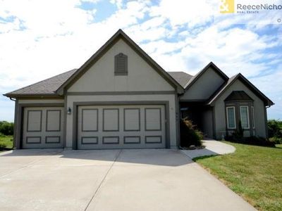 917 Doe Dr, Raymore, MO, 64083