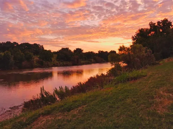 547 Dietrich Rd, Junction, TX 76849