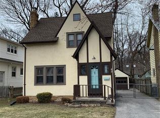 42 Chelsea Rd, Rochester, NY 14617