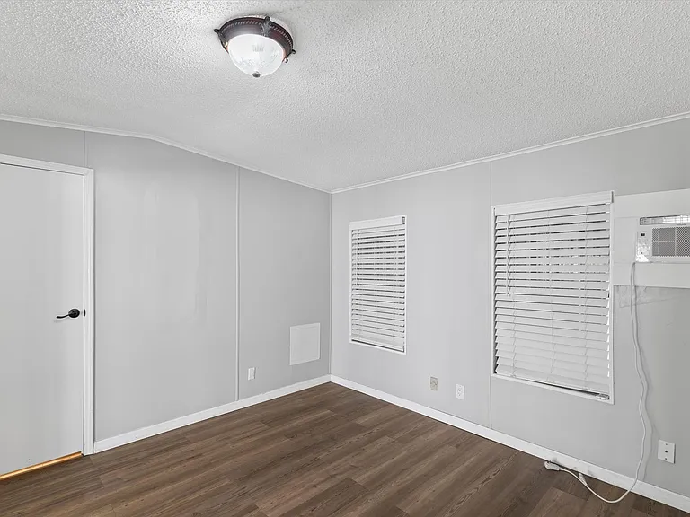 6620 Maloney Ave #14 — Photo 13