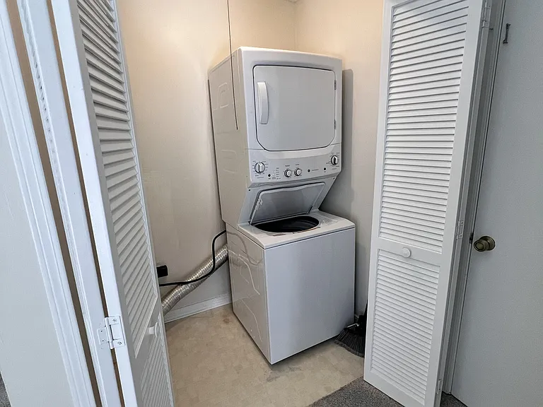 new washer dryer in unit