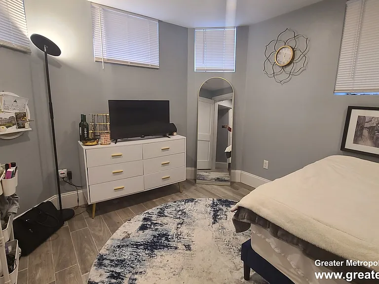 23 Winfield St #3 — Photo 6