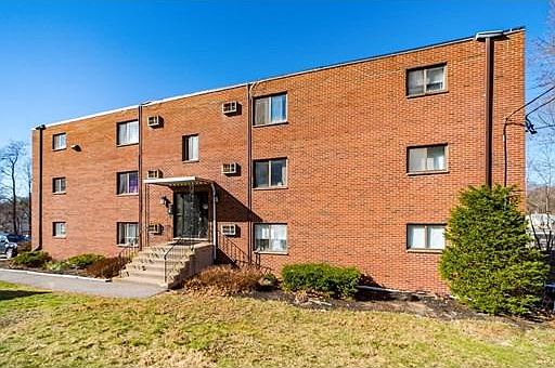 1st image of 141 Commercial St APT 8