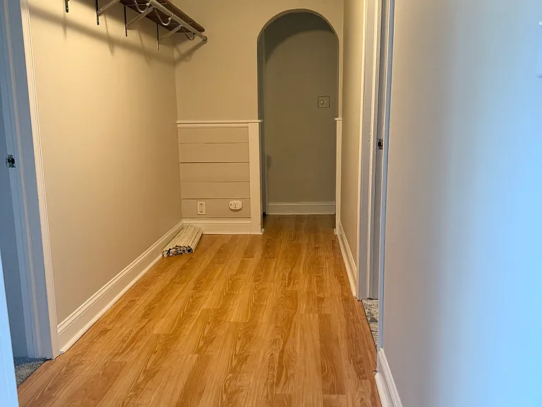 254 Sloan Ave — Photo 17