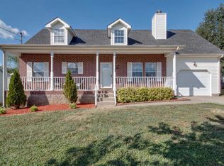 927 Tal Ln, La Vergne, TN 37086