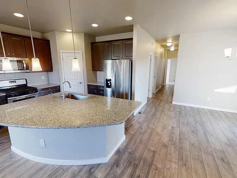 2041 Medici Ln — Photo 11