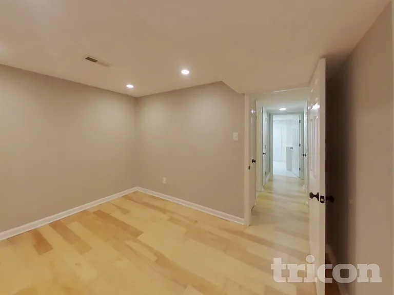 408 Meadowhurst Ln — Photo 13