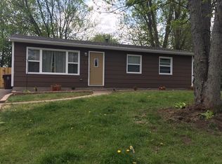 436 Pembroke Rd, Valparaiso, IN 46385