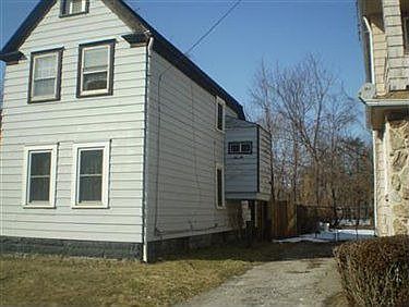 2nd image of 8923 Laisy Ave