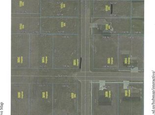 2904 Congress St N, Aberdeen, SD 57401