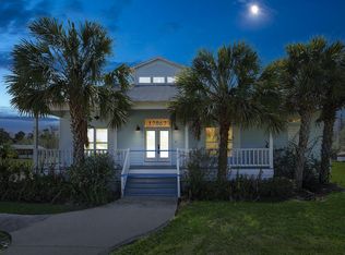 17067 Peace Point Dr, Springfield, LA 70462