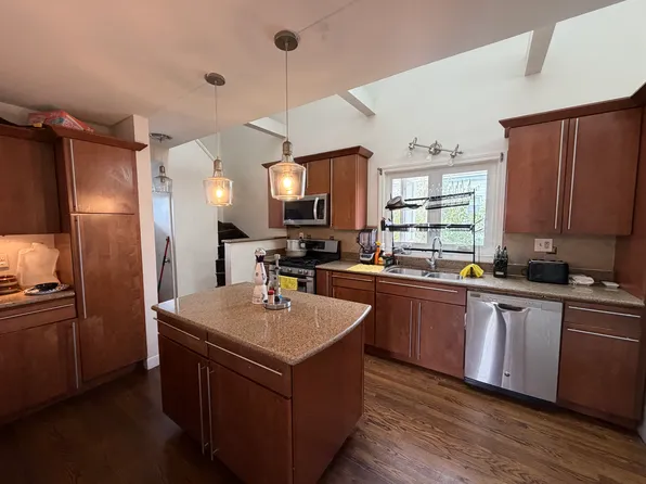 322 Mountain Ave APT 2, Revere, MA 02151