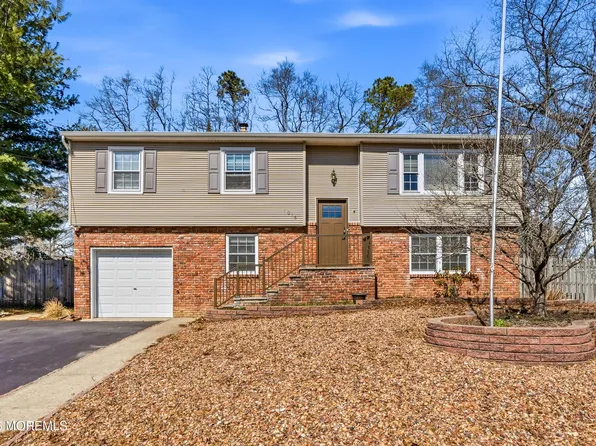 1016 Longboat Avenue, Beachwood, NJ 08722