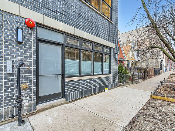 2nd image of 830 N California Ave #1