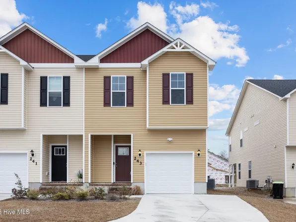 243 Shallowbag Bay Ln, Jacksonville, NC 28546