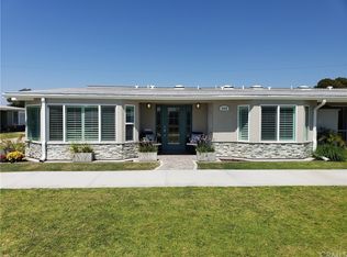 1681 Monterey Rd APT 15F, Seal Beach, CA 90740