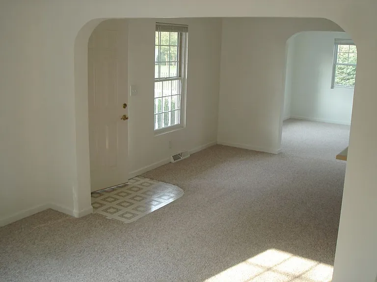 1211 Monroe St — Photo 3