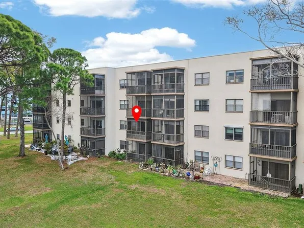 5920 80th St N Unit 203, Saint Petersburg, FL 33709