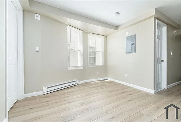 4713 Penn St #E — Photo 13
