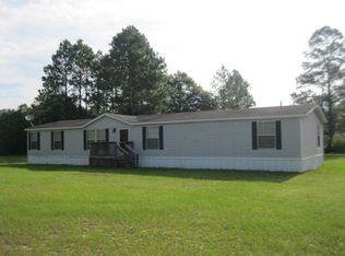 283 Oak Grove Rd, Glennville, GA 30427