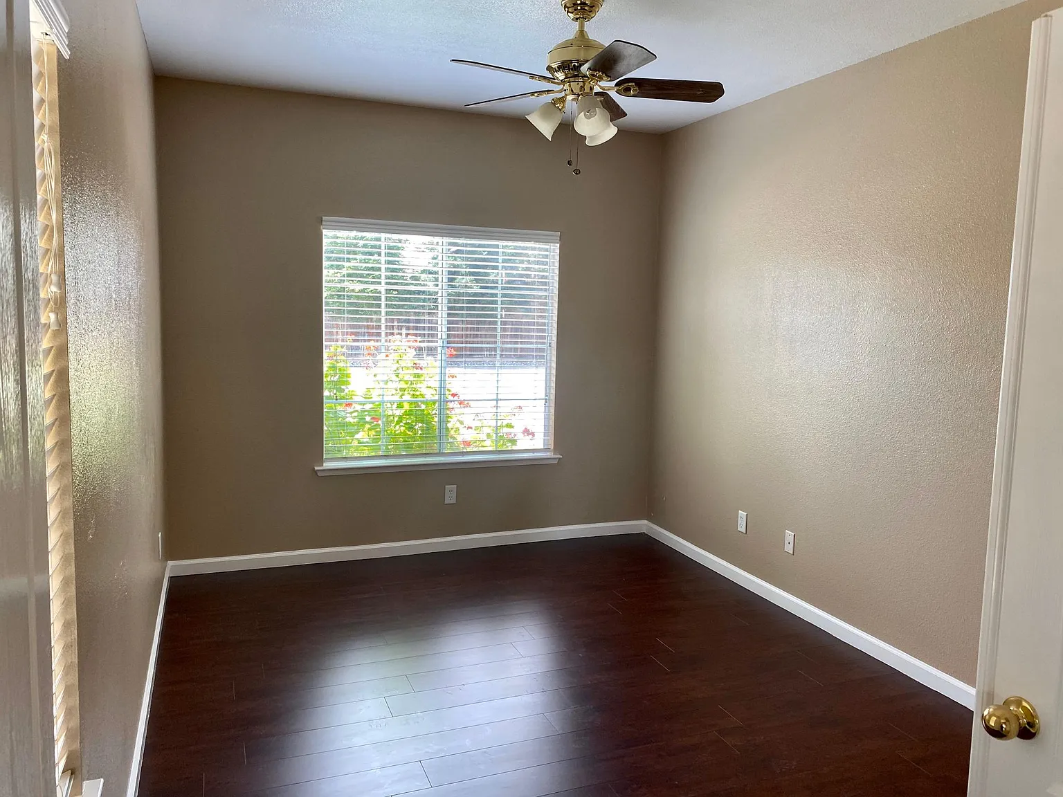 9846 N Ann Ave — Photo 4