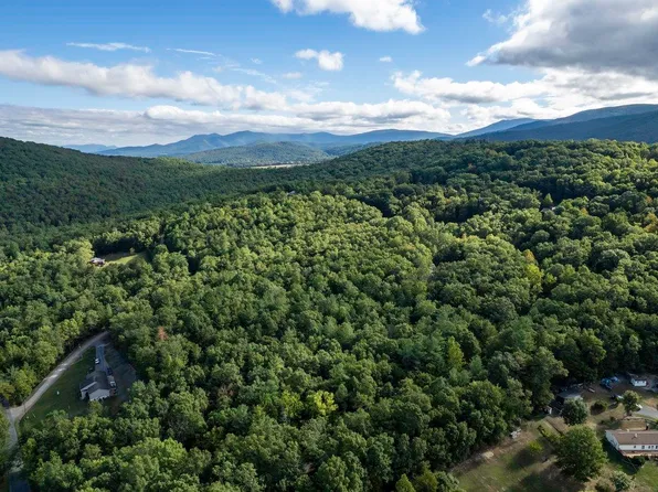 D5 Holiday Hill Rd, Luray, VA 22835