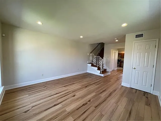 2 bed, 1.5 bath, 1200 sqft, $1,500 — Photo 4