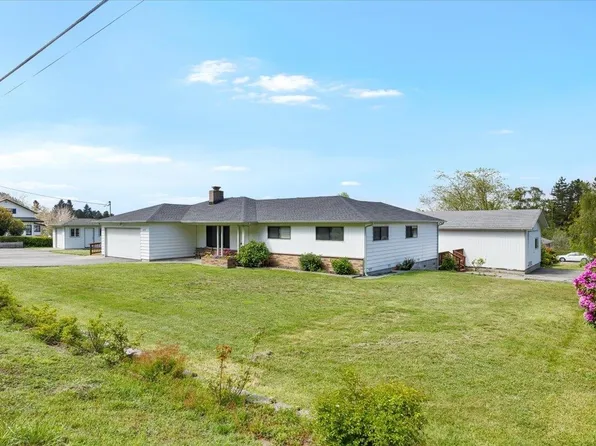 3880 Kings Valley Rd, Crescent City, CA 95531