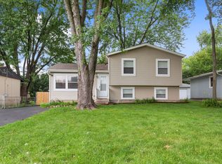 1903 Highview Ave, McHenry, IL 60050