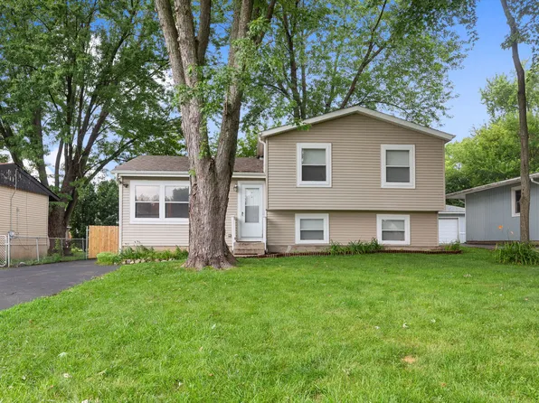 1903 Highview Ave, McHenry, IL 60050