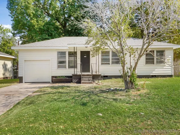 1913 S Cedar St, Sapulpa, OK 74066