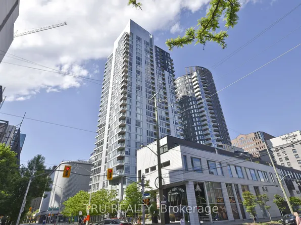179 Metcalfe St #1110, Ottawa, ON K2P 0W1