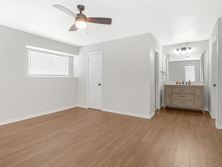 12142 Vista Nogal St — Photo 17