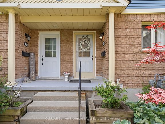 4th image of 941 Gordon St #49
