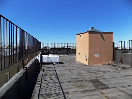 Rented by Blue Egg Realty Corp | media 31