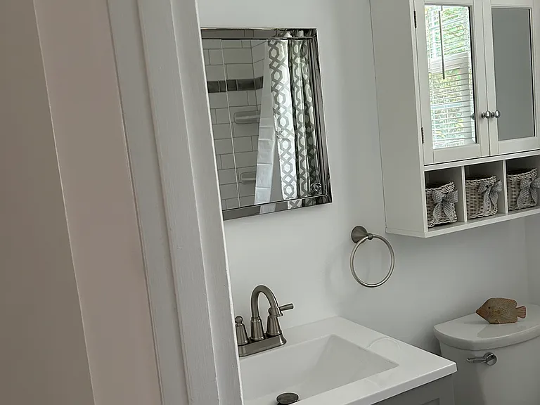 2nd floor bath