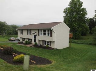 108 Nebinger St, Lewisberry, PA 17339