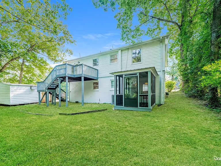 753 Vaughn Cir — Photo 15