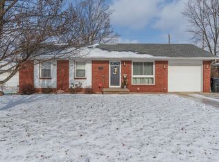 402 Alden Dr, Normal, IL 61761