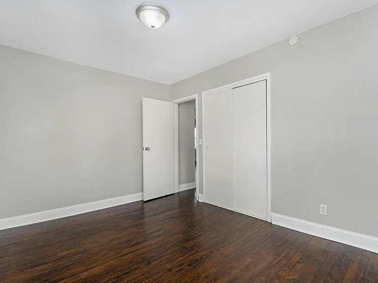 Bedroom High end unit