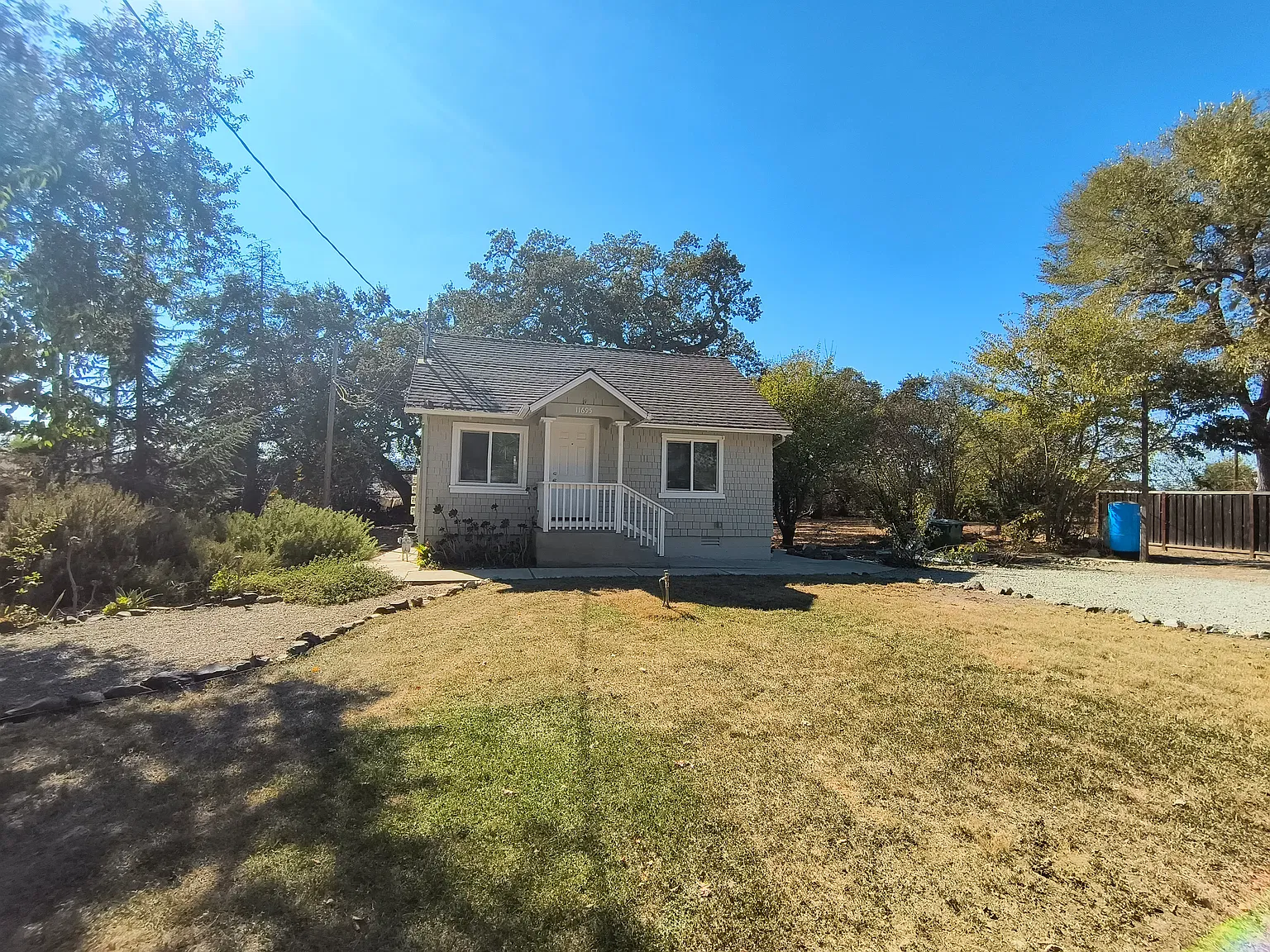 1 bed, 698 sqft, $2,950 — Photo 4