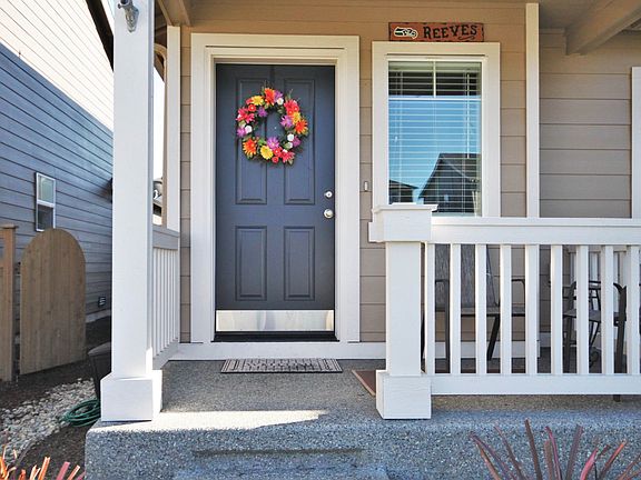 3rd image of 1746 180th Street Ct E