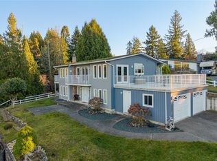 350 Garrett Rd, Qualicum Beach, BC V9K 1H4
