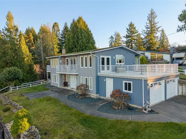 350 Garrett Rd, Qualicum Beach, BC V9K 1H4