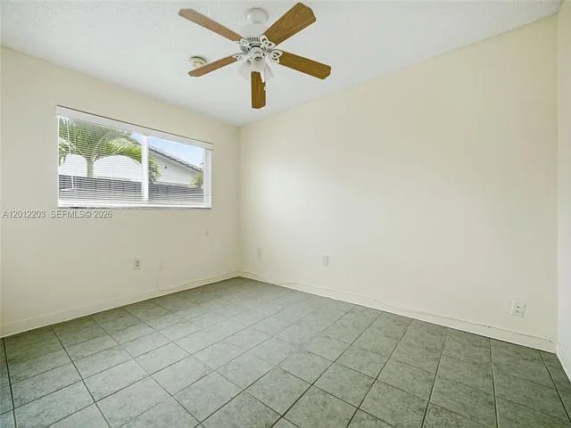 920 NW 92nd Ave — Photo 8