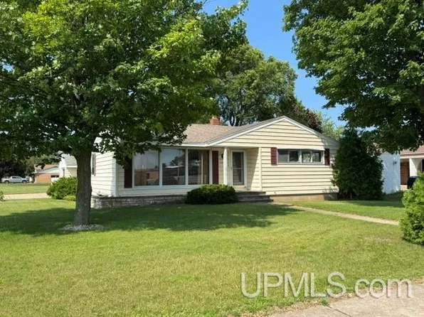 2430 3rd Ave S, Escanaba, MI 49829