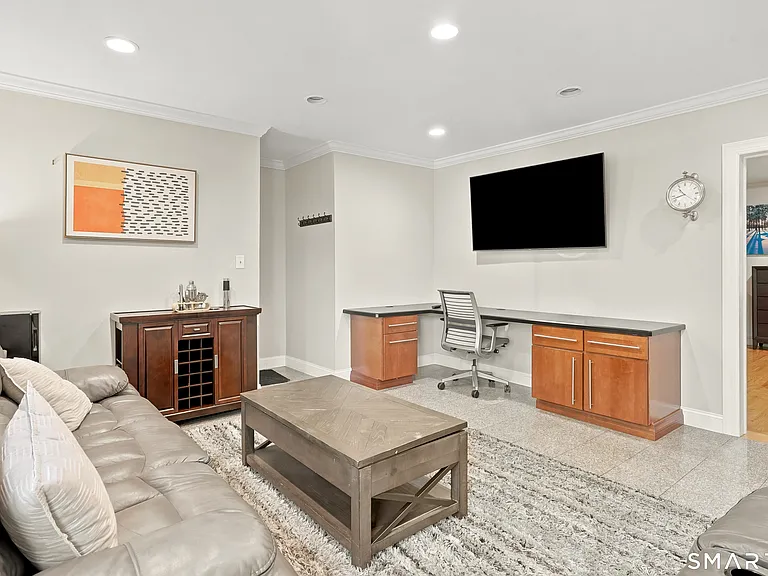 833 Summer St #2E — Photo 4