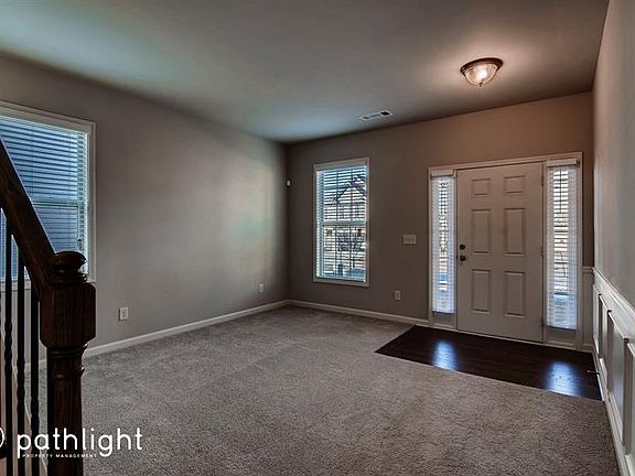 2nd image of 590 Collingsworth Ln