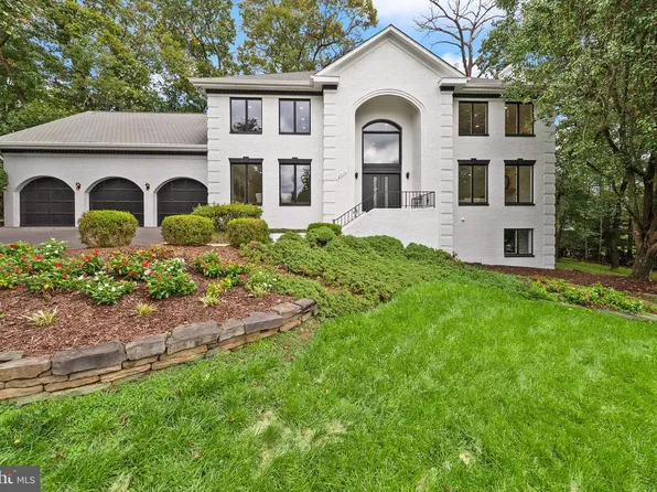 2713 Silkwood Ct, Oakton, VA 22124