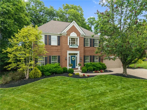 130 Springhouse Dr, Springboro, OH 45066